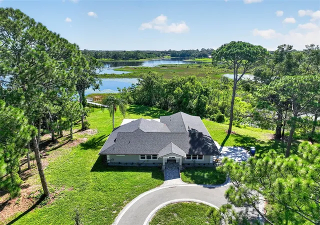 Photo 1 of Single family home for sale at 401 N 1st St, Lake Mary, FL 32746 | MLS# O6437711 | Listing updated on 2026-09-05