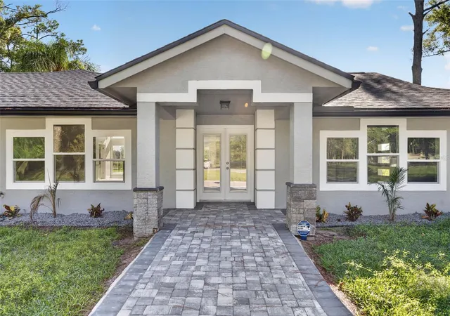 Photo 2 of Single family home for sale at 401 N 1st St, Lake Mary, FL 32746 | MLS# O6437711 | Listing updated on 2026-09-05
