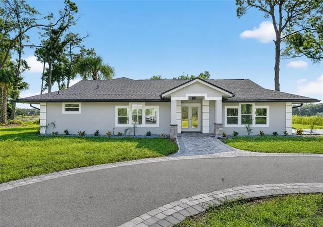 Photo 3 of Single family home for sale at 401 N 1st St, Lake Mary, FL 32746 | MLS# O6437711 | Listing updated on 2026-10-05