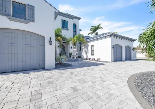 Photo 4 of Single family home for sale at 1918 SE 40th Street, Cape Coral, FL 33904 | MLS# A4704514 | Listing updated on 2026-10-06