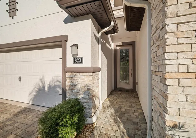 Photo 3 of Sale Pending at 823 Creekwood Dr, Ormond Beach, FL 32174 | MLS# FC321089 | Listing updated on 2026-09-19