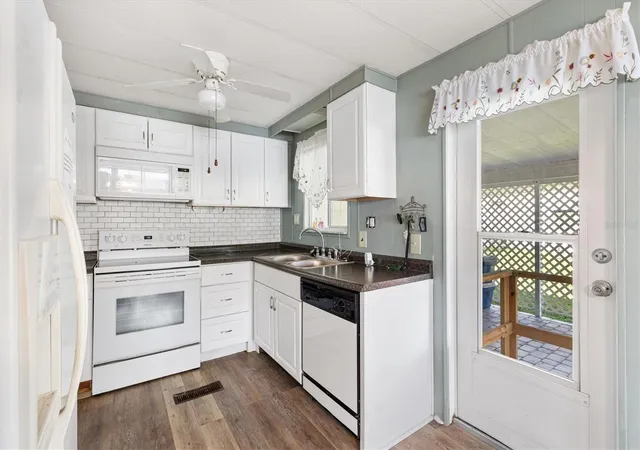 Photo 2 of Manufactured home for sale at 1020 Nell Way, The Villages, FL 32159 | MLS# G5117180 | Listing updated on 2026-10-08