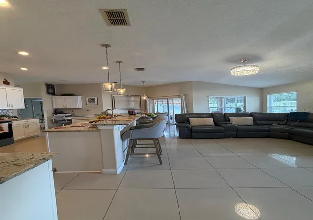 Photo 3 of Single family home for sale at 1378 Wildberry Ln, Deltona, FL 32725 | MLS# O6437726 | Listing updated on 2026-10-06