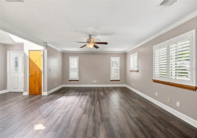 Photo 3 of Single family home for sale at 2802 W Estrella St, Tampa, FL 33629 | MLS# TB8543859 | Listing updated on 2026-10-06