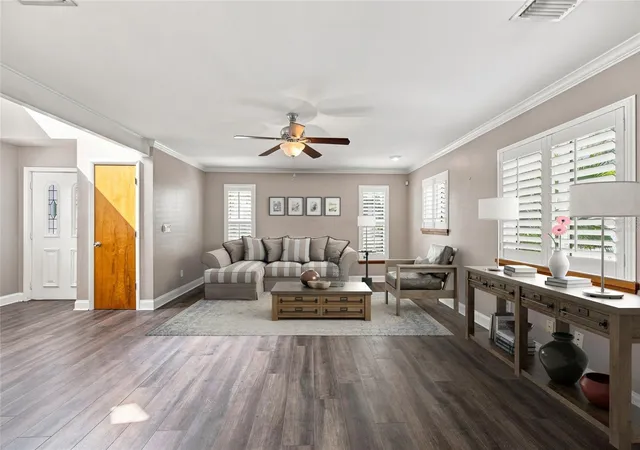 Photo 3 of Single family home for sale at 2802 W Estrella St, Tampa, FL 33629 | MLS# TB8543859 | Listing updated on 2026-10-24