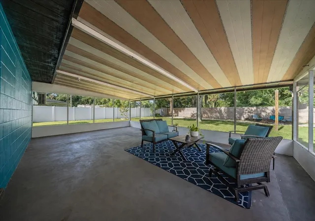 Photo 4 of Single family home for sale at 1005 Perkins St, Leesburg, FL 34748 | MLS# OM731383 | Listing updated on 2026-09-05
