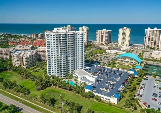 Photo 2 of Condo for sale at 2 Oceans W Blvd #406, Daytona Beach, FL 32118 | MLS# V4951012 | Listing updated on 2026-10-04