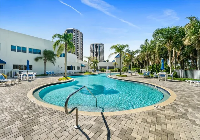 Photo 3 of Condo for sale at 2 Oceans W Blvd #406, Daytona Beach, FL 32118 | MLS# V4951012 | Listing updated on 2026-10-04