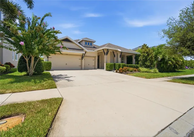 Photo 3 of Single family home for sale at 7720 Paradiso Dr, Apollo Beach, FL 33572 | MLS# TB8543877 | Listing updated on 2026-09-21