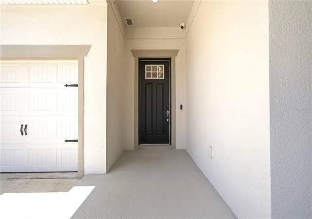 Photo 4 of Single family home for sale at 7720 Paradiso Dr, Apollo Beach, FL 33572 | MLS# TB8543877 | Listing updated on 2026-09-21