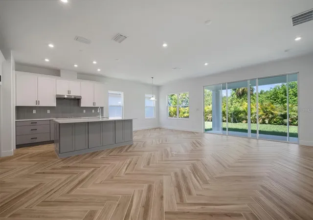 Photo 3 of Single family home for sale at 11892 Richmond Trl, Parrish, FL 34219 | MLS# TB8543878 | Listing updated on 2026-09-06