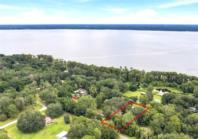 Photo 2 of Single family home for sale at 7217 NE 221st Street, Melrose, FL 32666 | MLS# GC543118 | Listing updated on 2026-09-12