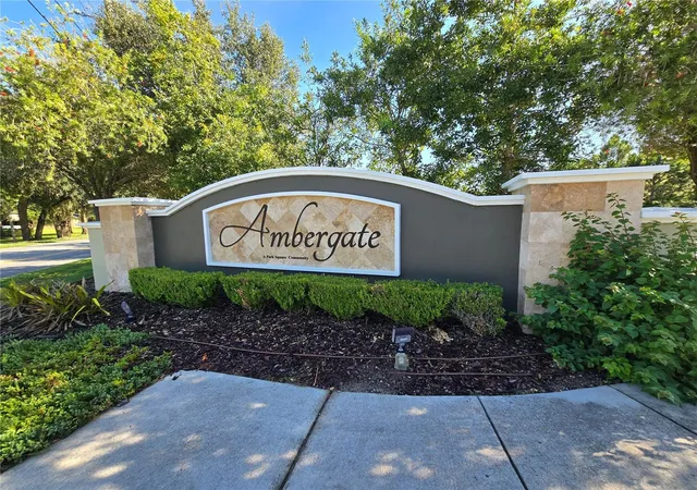 Photo 4 of Townhouse for sale at 1196 E 10th Street, Apopka, FL 32703 | MLS# O6437738 | Listing updated on 2026-10-04
