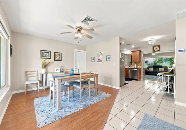Photo 4 of Single family home for sale at 8037 Powder Horn Cir, Largo, FL 33773 | MLS# TB8543900 | Listing updated on 2026-10-08