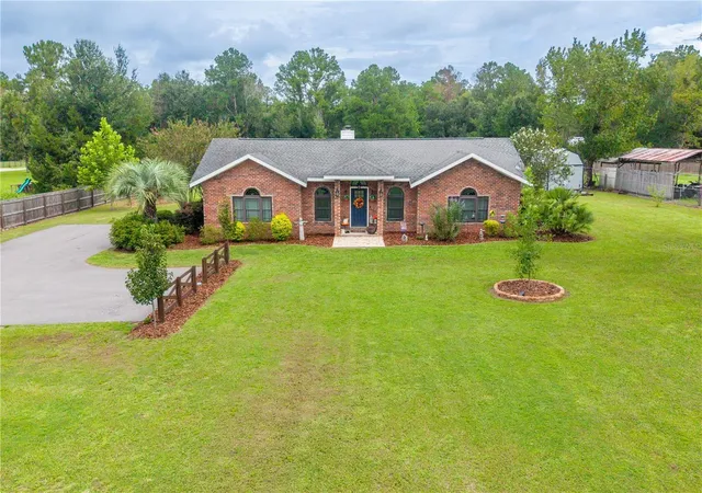 Photo 2 of Single family home for sale at 11255 W County Road 18, Lake Butler, FL 32054 | MLS# GC543120 | Listing updated on 2026-09-13