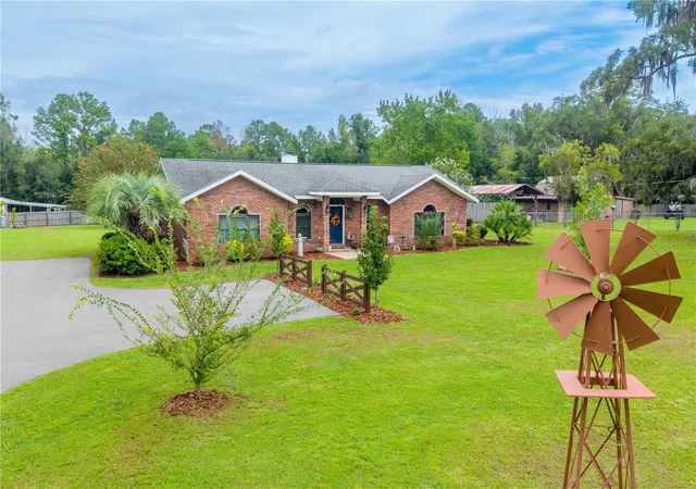 Photo 2 of Single family home for sale at 11255 W County Road 18, Lake Butler, FL 32054 | MLS# GC543120 | Listing updated on 2026-10-08