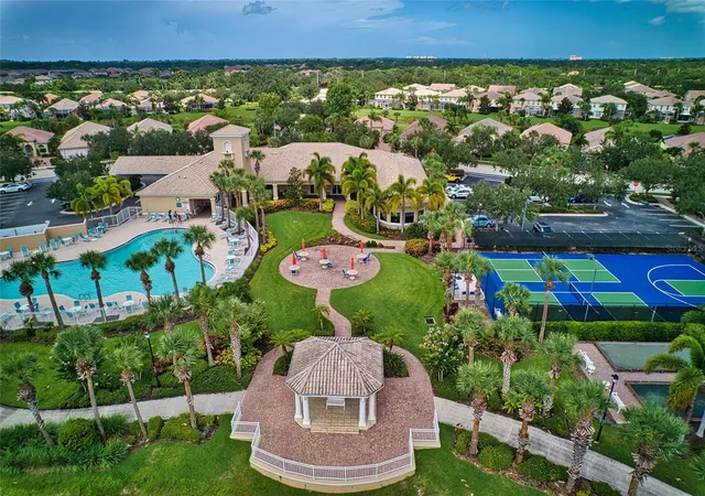 Photo 3 of Single family home for sale at 2133 Burgos Dr, Sarasota, FL 34238 | MLS# A4704525 | Listing updated on 2026-09-14