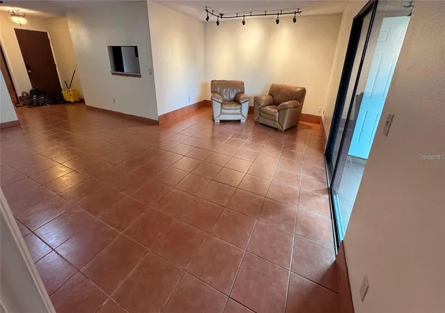 Photo 4 of Townhouse for sale at 2657 Exuma Way, Winter Park, FL 32792 | MLS# O6437751 | Listing updated on 2026-09-21