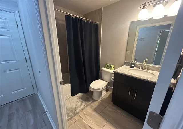 Listing Photo 5 - Condo for sale in building located at 5111 Royal Palms Wy, NEW PORT RICHEY, FL 34652 - Unit #202