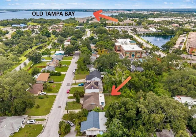 Photo 3 of Single family home for sale at 118 David Ave, Clearwater, FL 33759 | MLS# A4704531 | Listing updated on 2026-10-16