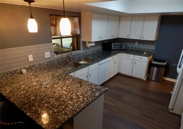 Photo 3 of Single family home for sale at 7353 Applegate Dr, Zephyrhills, FL 33540 | MLS# TB8543916 | Listing updated on 2026-09-20
