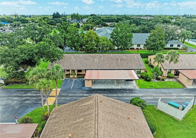 Photo 2 of Condo for sale at 2808 60th Avenue W #802, Bradenton, FL 34207 | MLS# A4704537 | Listing updated on 2026-09-18