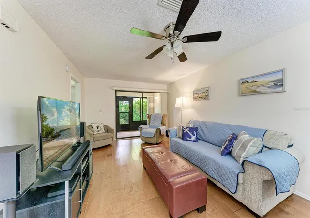 Photo 4 of Condo for sale at 2808 60th Avenue W #802, Bradenton, FL 34207 | MLS# A4704537 | Listing updated on 2026-09-18
