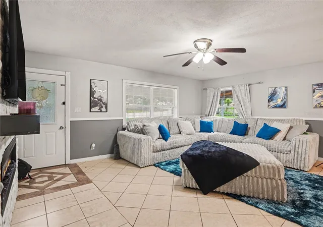 Photo 3 of Single family home for sale at 128 South 7th St, Haines City, FL 33844 | MLS# TB8543923 | Listing updated on 2026-09-11
