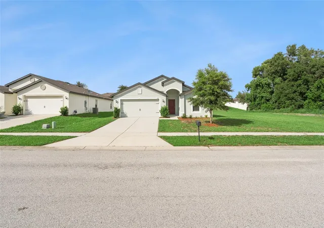 Photo 3 of Single family home for sale at 1602 Orne St, Mascotte, FL 34753 | MLS# O6437754 | Listing updated on 2026-10-17