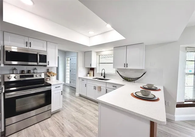 Photo 3 of Single family home for sale at 9264 Manchester St, Spring Hill, FL 34606 | MLS# TB8543925 | Listing updated on 2026-10-15