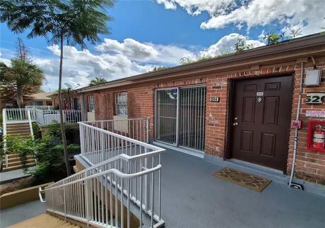Photo 1 of Condo for sale at 2520 Caper Ln #204, Maitland, FL 32751 | MLS# O6437762 | Listing updated on 2026-09-29