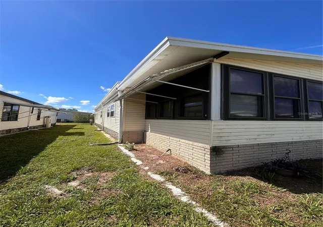 Photo 3 of Manufactured home for sale at 6458 Hollyberry Ln NE, Winter Haven, FL 33881 | MLS# S5156633 | Listing updated on 2026-09-04