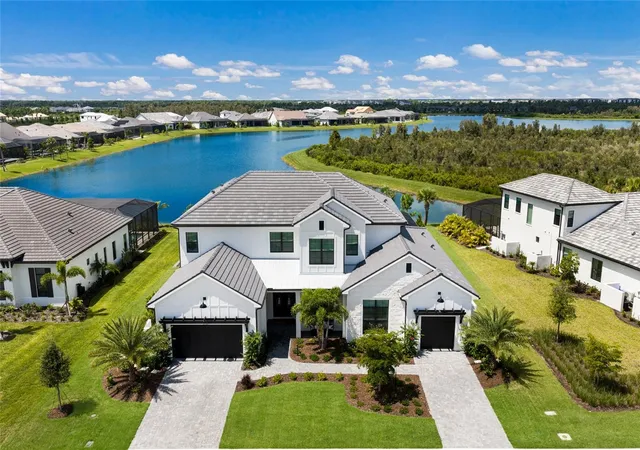Photo 1 of Single family home for sale at 17129 Waterworks Ter, Venice, FL 34293 | MLS# A4704542 | Listing updated on 2026-09-12