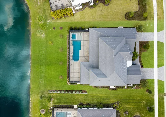 Photo 3 of Single family home for sale at 17129 Waterworks Ter, Venice, FL 34293 | MLS# A4704542 | Listing updated on 2026-09-12