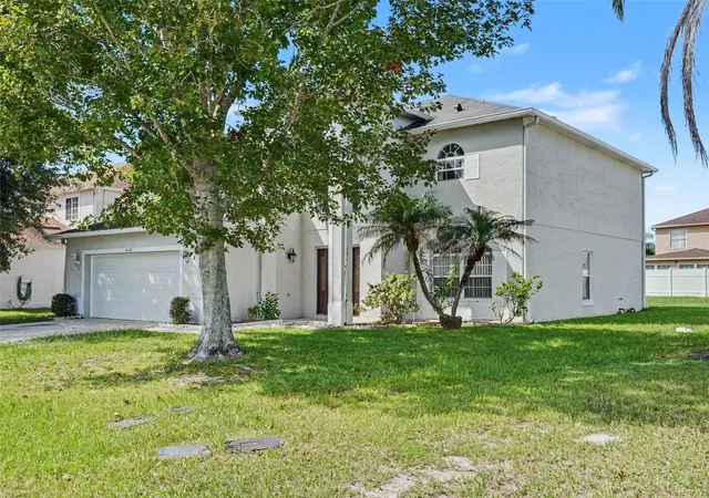 Photo 2 of Single family home for sale at 4568 Ficus Tree Rd, Kissimmee, FL 34758 | MLS# O6437772 | Listing updated on 2026-09-01