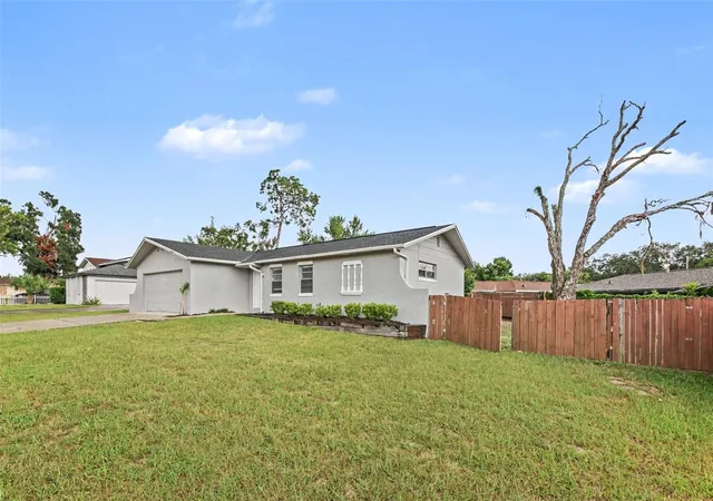 Photo 16 of Single family home for sale at 1909 Shannonwood Ct, Brandon, FL 33510 | MLS# O6437774 | Listing updated on 2026-09-01