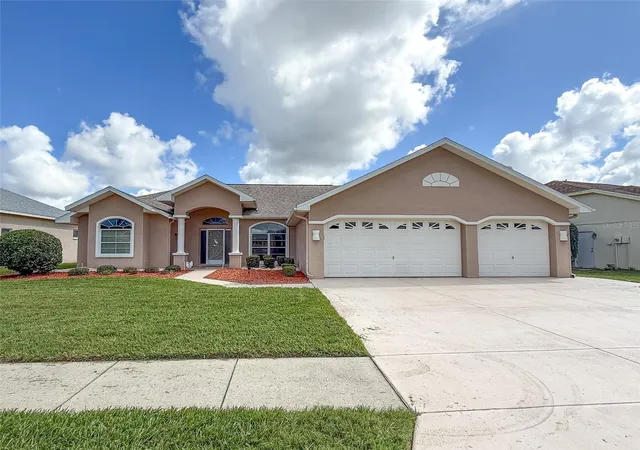 Single family home for sale at 8533 Coral Crk Loop, HUDSON, FL 34667 | MLS# W7889062