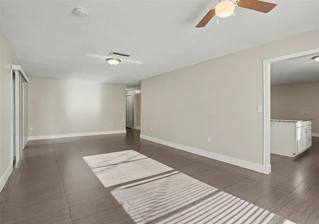 Photo 4 of Single family home for sale at 2938 Northbrook Ln, Lakeland, FL 33811 | MLS# O6437781 | Listing updated on 2026-09-02