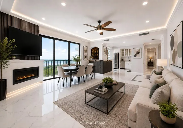 4th image of 1501 Gulf Blvd #305, Clearwater Beach, FL 33767 | MLS# TB8543958