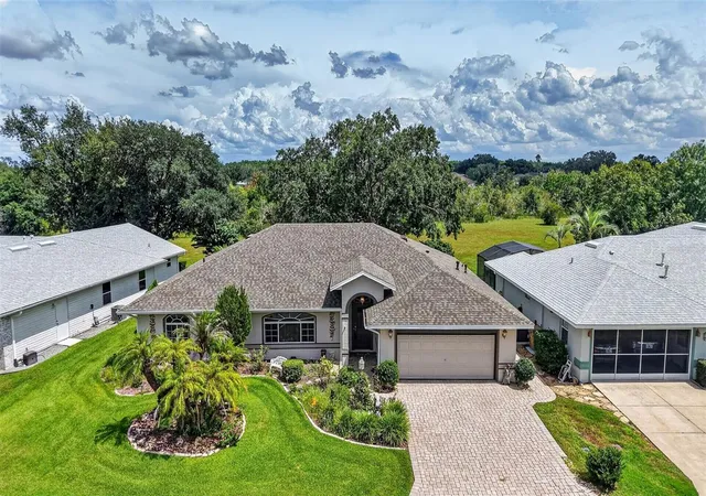 Photo 3 of Single family home for sale at 21526 King Henry Ave, Leesburg, FL 34748 | MLS# G5117191 | Listing updated on 2026-10-17
