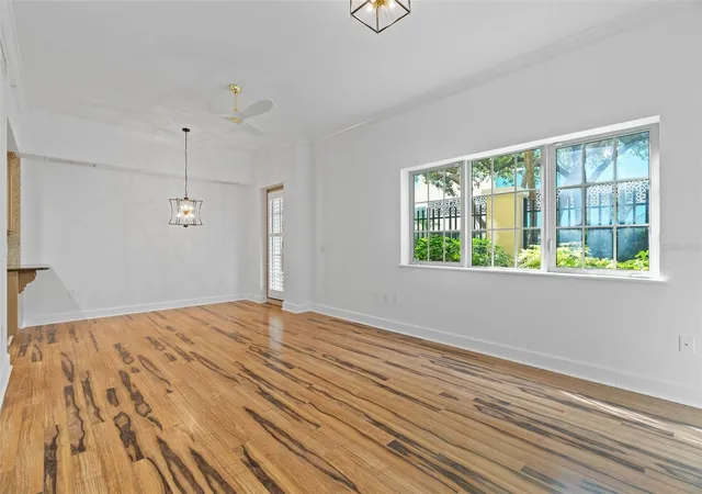 5th image of 300 Beach Dr NE #309, Saint Petersburg, FL 33701 | MLS# TB8543959
