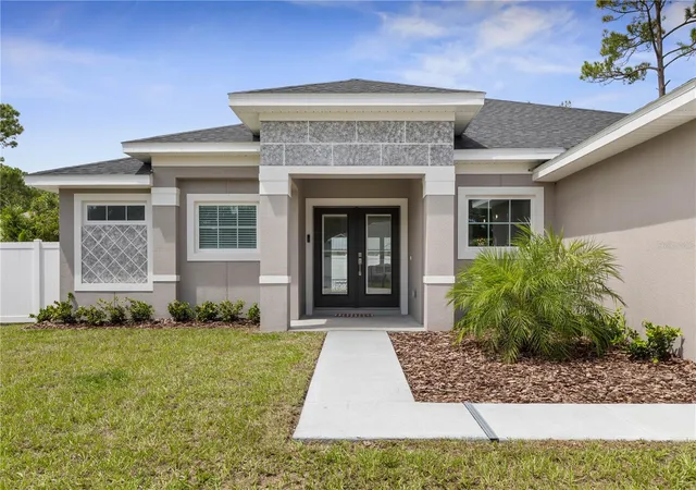 Photo 3 of Single family home for sale at 6 Burning Tree Pl, Palm Coast, FL 32137 | MLS# FC321094 | Listing updated on 2026-10-12