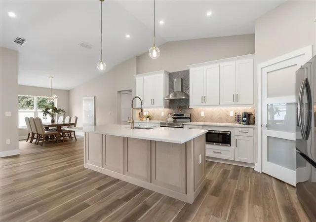 Photo 4 of Single family home for sale at 6 Burning Tree Pl, Palm Coast, FL 32137 | MLS# FC321094 | Listing updated on 2026-10-12