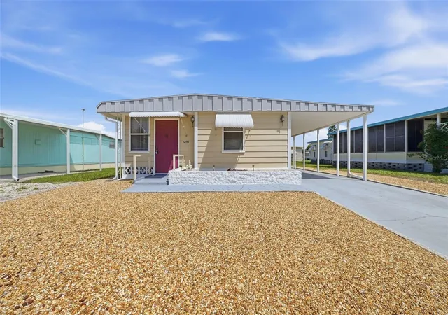 Photo 1 of Manufactured home for sale at 12110 Pawnee Dr, Hudson, FL 34667 | MLS# W7889063 | Listing updated on 2026-09-07