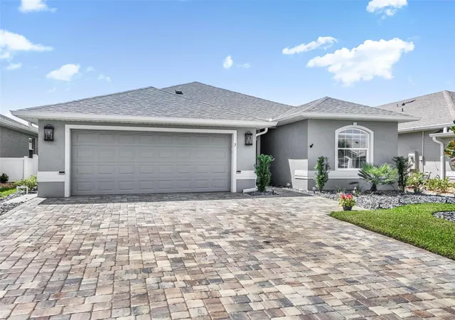 Photo 1 of Single family home for sale at 7 Tideway Trl, Palm Coast, FL 32137 | MLS# FC321095 | Listing updated on 2026-10-28
