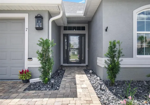Photo 4 of Single family home for sale at 7 Tideway Trl, Palm Coast, FL 32137 | MLS# FC321095 | Listing updated on 2026-10-28