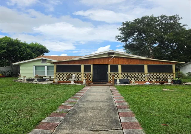Photo 3 of Single family home for sale at 515 N 3rd Street, Lake Wales, FL 33853 | MLS# S5156637 | Listing updated on 2026-09-17