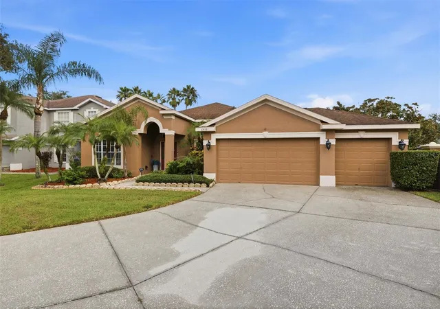 Photo 2 of Single family home for sale at 8518 Parrots Landing Dr, Tampa, FL 33647 | MLS# TB8543975 | Listing updated on 2026-09-05
