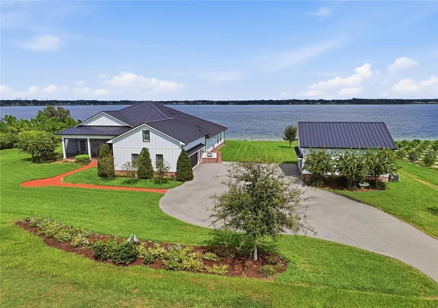 Photo 4 of Single family home for sale at 1203 Spruce Rd, Eagle Lake, FL 33839 | MLS# L4964694 | Listing updated on 2026-09-21