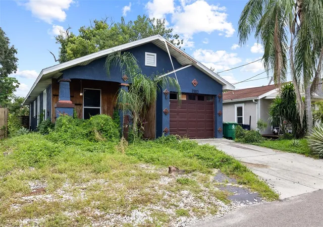 Photo 3 of Single family home for sale at 7203 N Navin Ave, Tampa, FL 33604 | MLS# TB8543984 | Listing updated on 2026-09-19